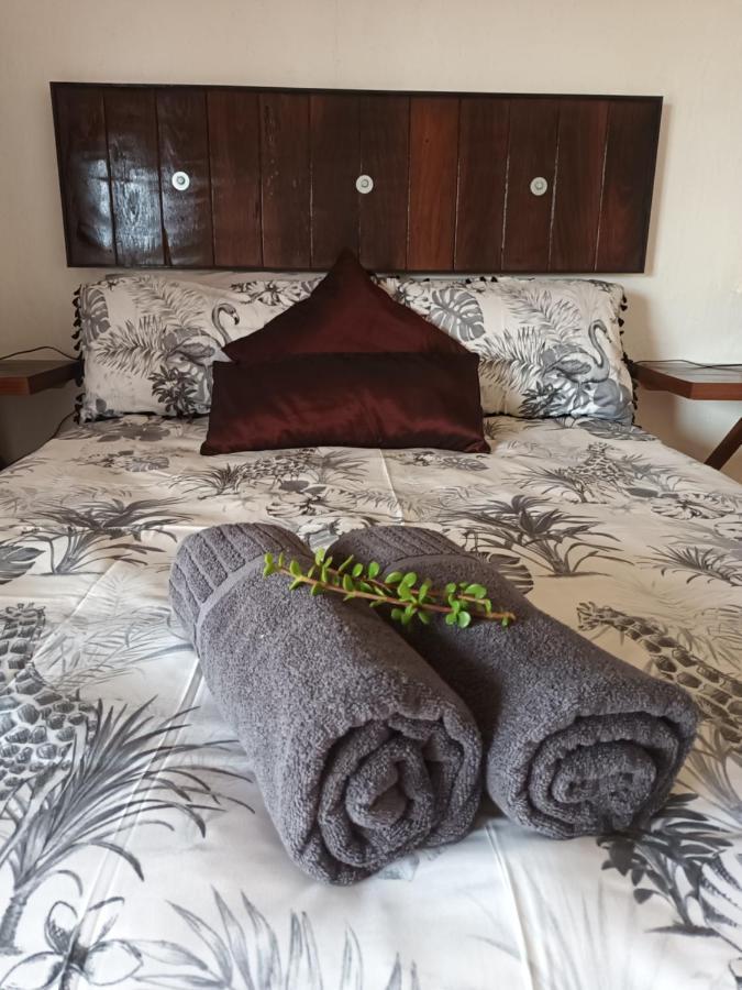 Chameleon Lodge โคลเชสเตอร์ ภายนอก รูปภาพ